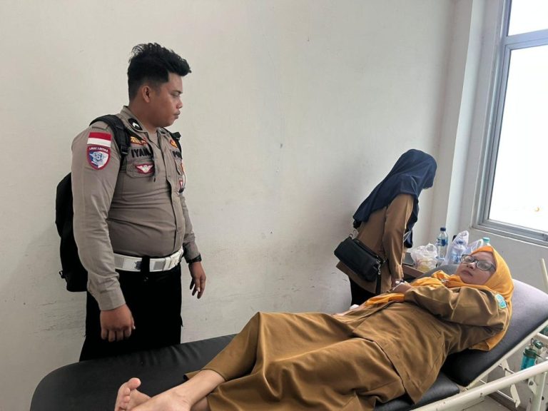 Dua ASN Anambas Tergelincir Saat Hujan Deras, Satu Alami Patah Tangan