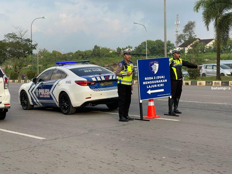 Satlantas Polresta Barelang Gelar Kanalisasi di Jalan Sudirman, Arus Lalu Lintas Lancar