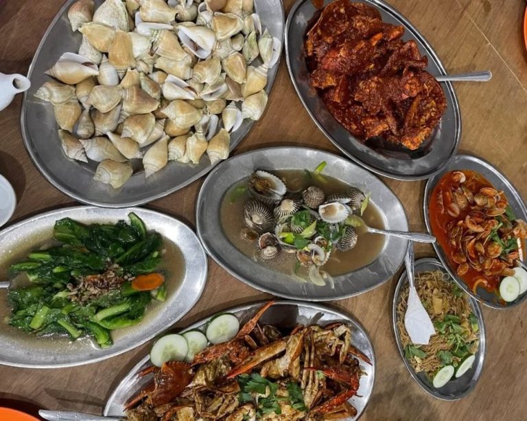 Rekomendasi 5 Tempat Seafood Terkenal di Batam dengan Rasa Juara dan Pemandangan Laut
