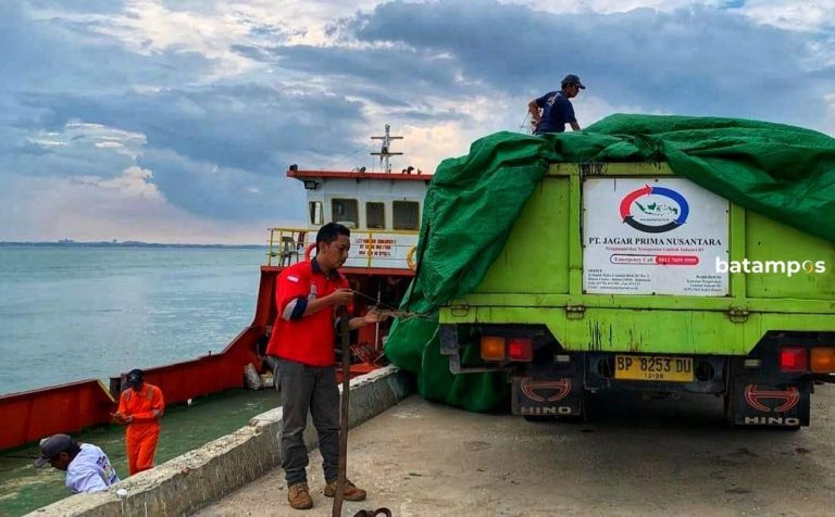 Warga Pertanyakan Limbah B3 Pertamina Tanjunguban Diangkut Lewat Pelabuhan Umum