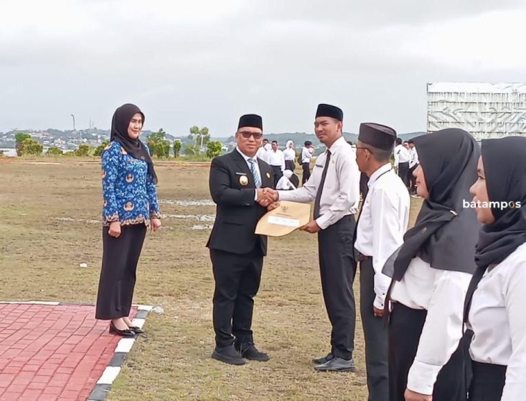 1.499 Honorer di Kepri Resmi Diangkat Jadi PPPK Paruh Waktu, Ini Rinciannya