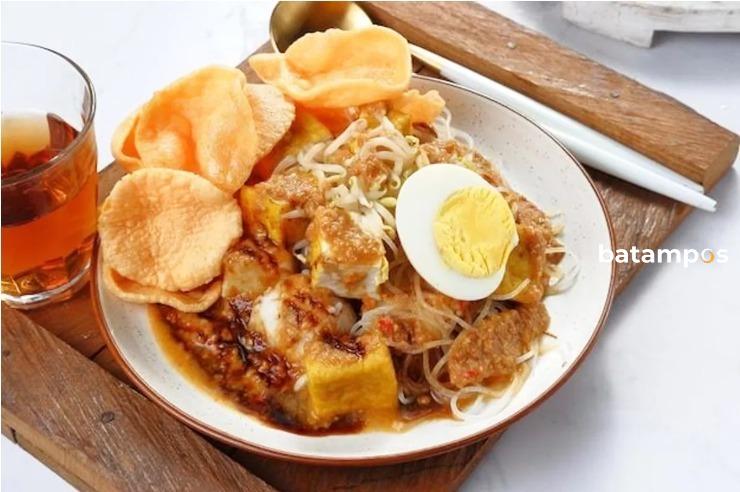 Rekomendasi Ketoprak Murah dan Enak di Batam, Bumbunya Juara!