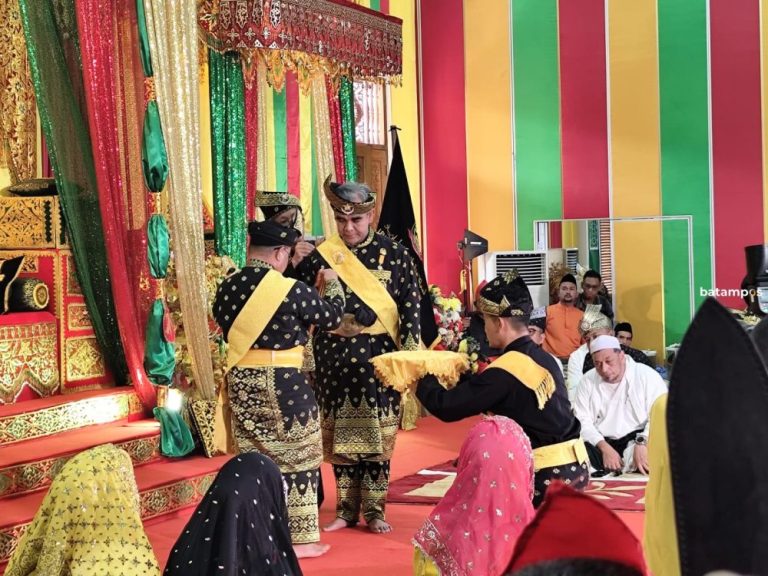 Ketua MPR Ahmad Muzani Resmi Sandang Gelar Dato’ Seri Diwangsa Wira Perdana dari LAM Kepri