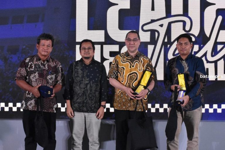 Fun Walk dan Green Campus Meriahkan Dies Natalis 25 Tahun Polibatam