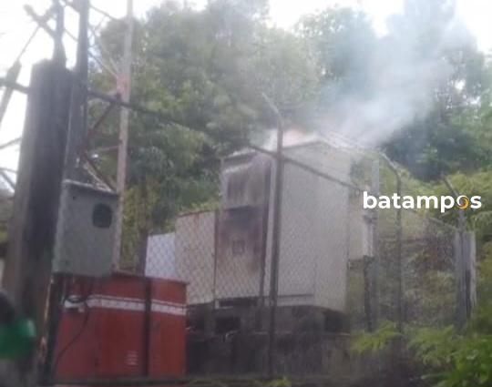 Panel Listrik Tower Telkomsel di Mensanak Terbakar, Jaringan Langsung Hilang