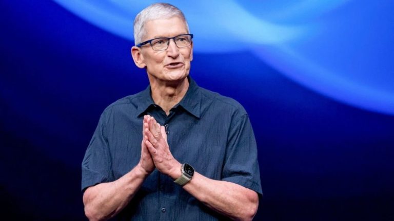 Apple Mulai Siapkan Pengganti Tim Cook, John Ternus Terdepan