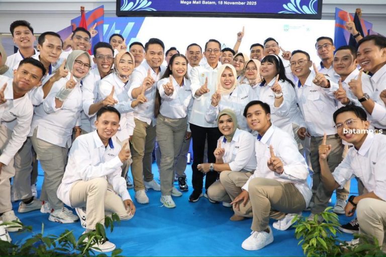 Wali Kota Amsakar Lantik Swara Batam, Wadah MC Siap Jadi Mitra Pemerintah