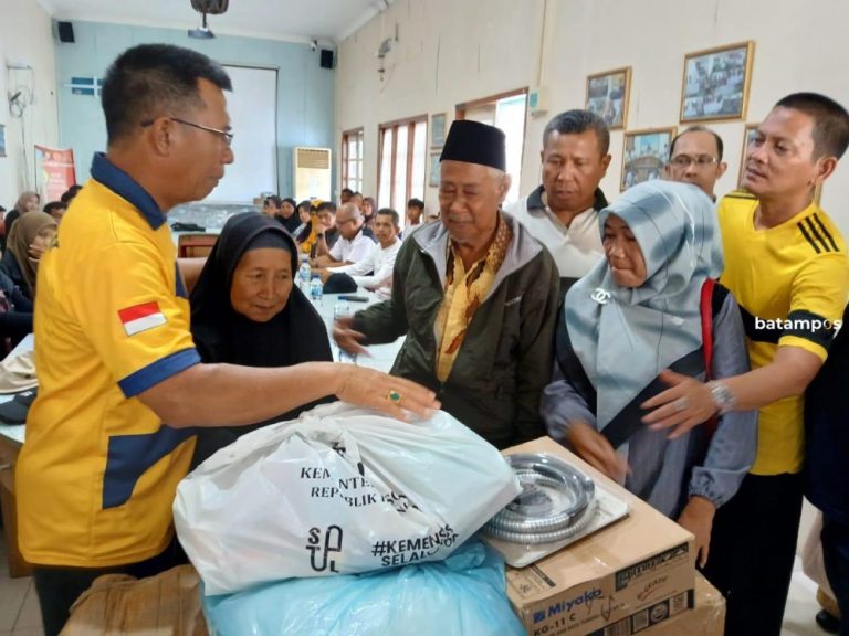 Kemensos Kucurkan Bantuan Rp308 Juta untuk Warga Rentan di Anambas