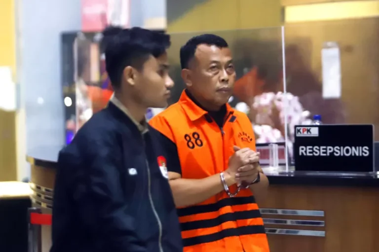 KPK Tetapkan Bupati Ponorogo Sugiri Sancoko Tersangka Suap dan Gratifikasi