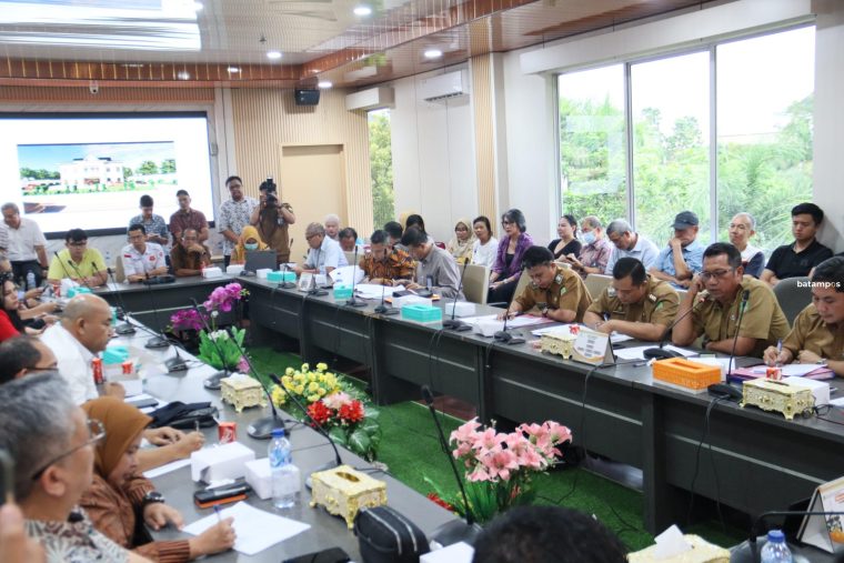 Kepada DPRD Batam, Warga Bukit Indah Sukajadi Tetap Tolak Lokasi Baru Kantor Lurah di Lingkungan Mereka