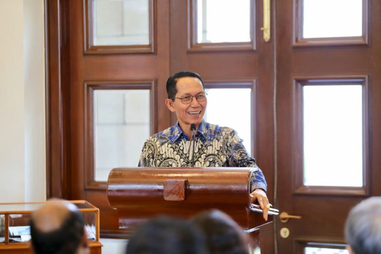 Walikota Amsakar akan Evaluasi Total Pengelolaan Sampah di Batam