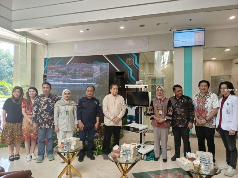 RS Awal Bros Batam Catat Sejarah, Lakukan Operasi Robotik Ortopedi Pertama di Sumatera Bagian Selatan