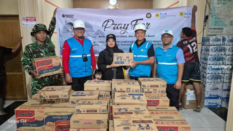 PLN Batam Salurkan Bantuan Rp2,7 Miliar untuk Korban Banjir Sumatra