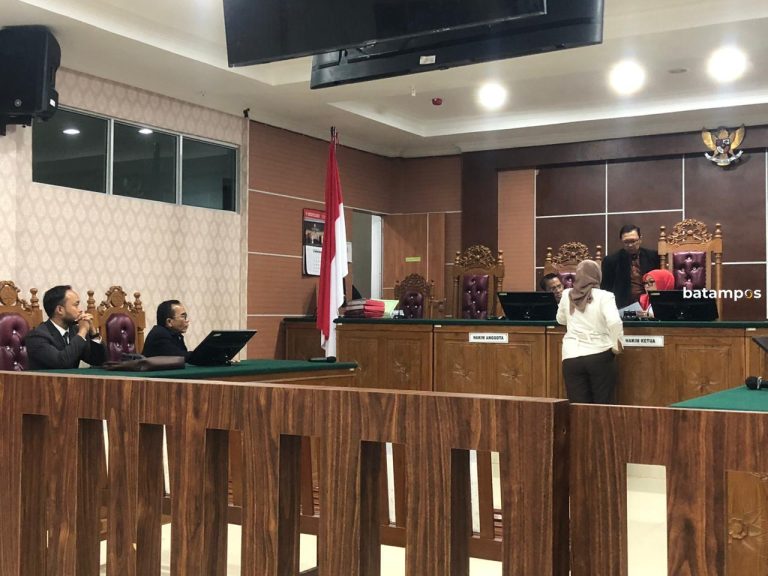 Sengketa Muatan Minyak MT Arman 114 Bergulir di PN Batam, Concepto Ajukan ‘Derden Verzet’