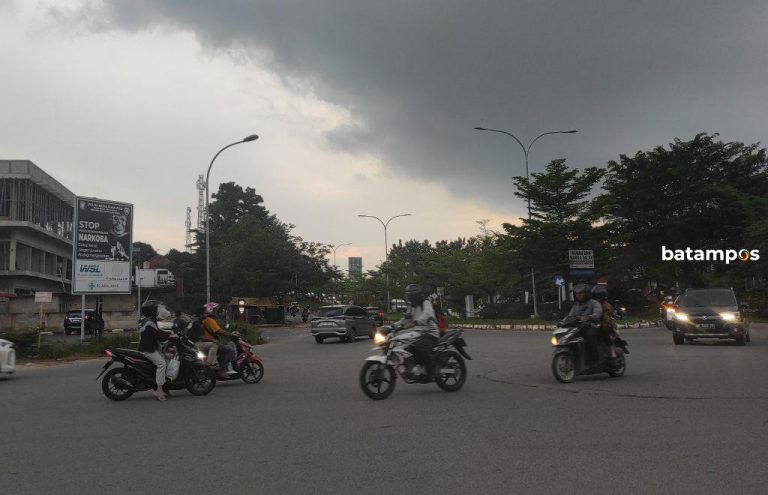 BMKG Batam Ingatkan Potensi Cuaca Ekstrem Akhir Tahun
