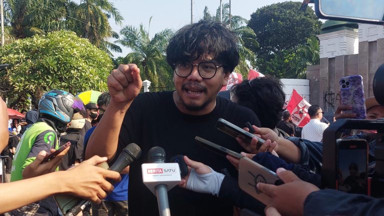 Ferry Irwandi: Jangan Ada Ego dalam Penanganan Bencana Aceh dan Sumatra