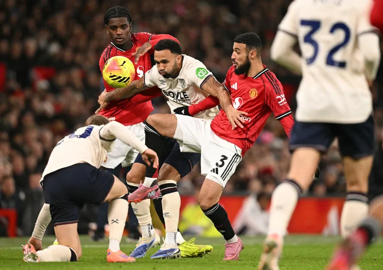 Soungoutou Magassa Gagalkan Kemenangan Manchester United