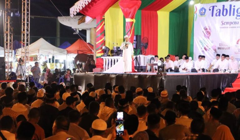 Ustaz Das’ad Latif Ajak Warga Bintan Teladani Ajaran Nabi Muhammad untuk Majukan Daerah