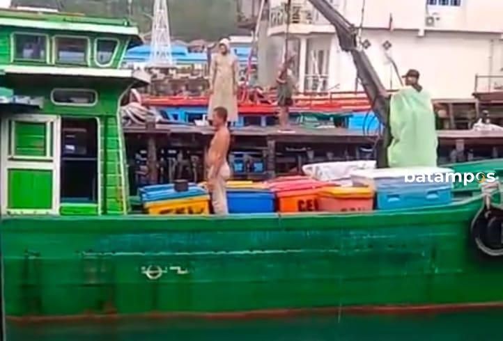 KM Pelangi 15 Tak Kunjung Tiba di Pontianak, Hilang Kontak Sejak Minggu Siang