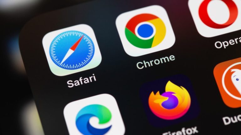 Apple Peringatkan Pengguna iPhone: Jangan Pakai Chrome!