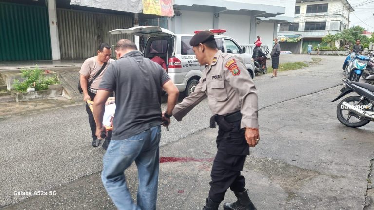 Diduga Bertengkar Dengan Suami, Istri Lompat dari Kamar 303 Hotel Hocky Tanjungbatu