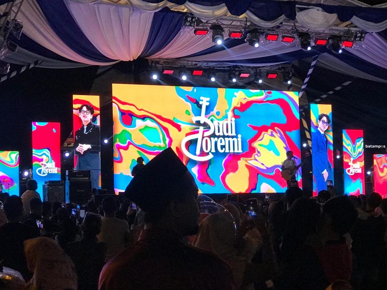 Budi Doremi Hibur Warga Batam di HUT ke-196