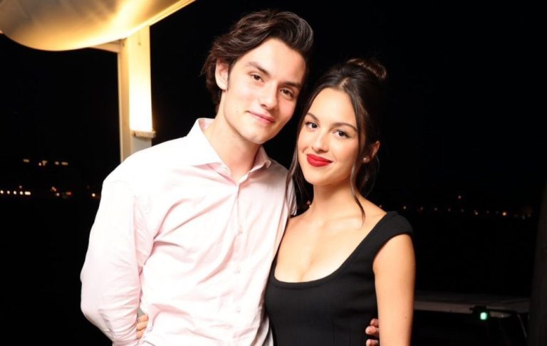 Dua Tahun Pacaran, Olivia Rodrigo dan Louis Partridge Resmi Putus?