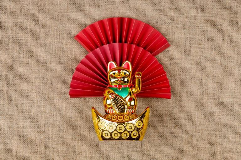 Shio Paling Sukses Finansial 28 Desember 2025, Cek Shio Kamu