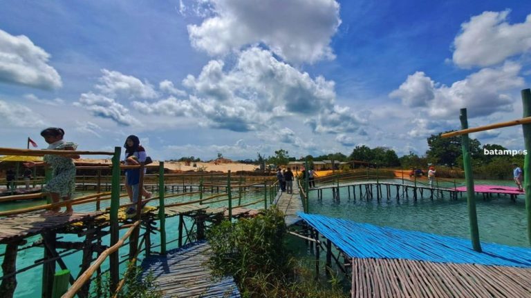 Pesta Gonggong Jadi Magnet Wisata Tahun Baru di Gurun Pasir Bintan