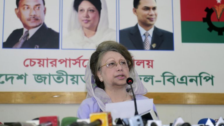 Mantan Perdana Menteri Bangladesh Khaleda Zia Meninggal Dunia