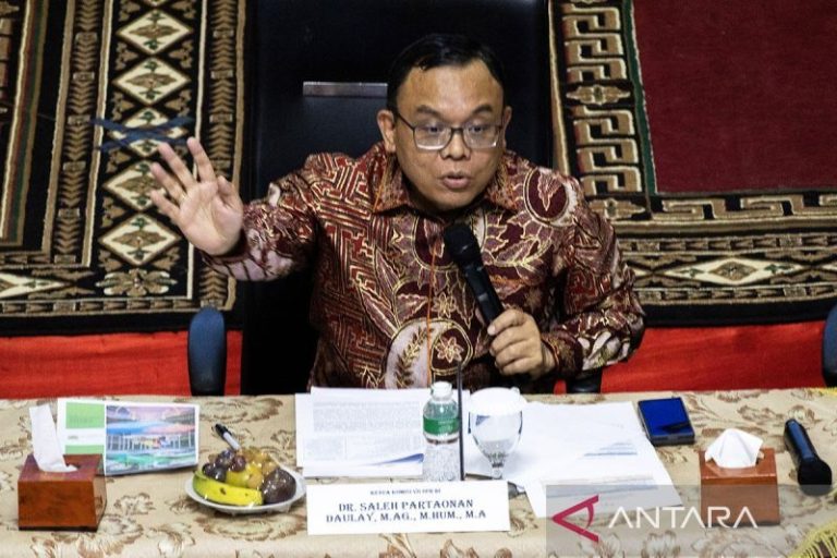 Ketua Komisi VII DPR Minta Menkeu dan Gubernur BI Atasi Penolakan Pembayaran Tunai