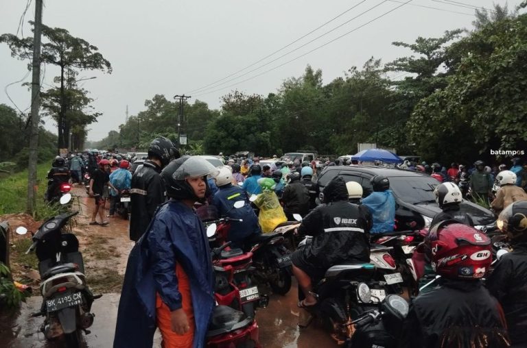 Kerap Macet Pagi dan Sore Hari, Arus Lalu Lintas di Simpang Bagan Dijadikan Searah