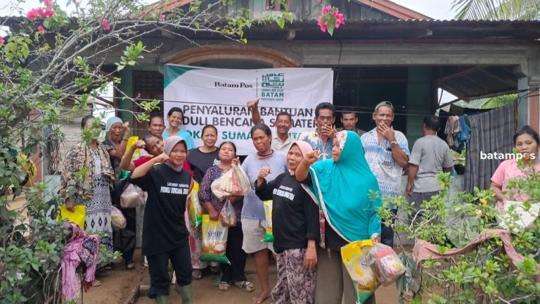 LAZ BATAM–Batam Pos Salurkan Bantuan Peduli Bencana ke Tapanuli Tengah