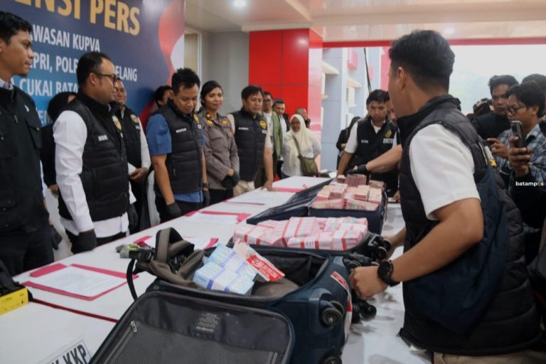 Bea Cukai Batam Terima Limpahan Kasus Uang Tunai Rp7,7 Miliar, Dalami Pelanggaran Kepabeanan