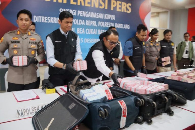 Empat Kurir Uang R7,7 M Menuju Singapura Dibayar Rp 2 Juta, Polisi Minta Dalami Asal-usul Uang