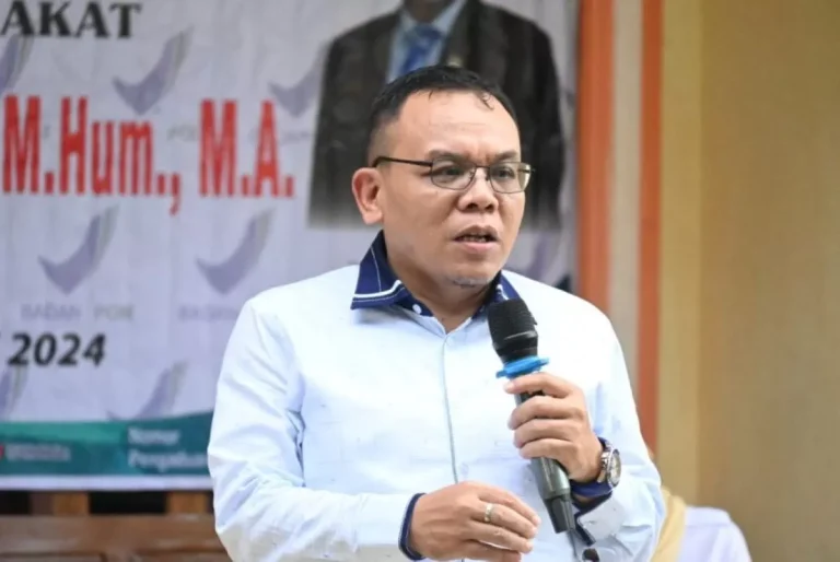 Guru Honorer Terima Insentif Rp400 Ribu, DPR Minta Tenaga Administratif Tak Diabaikan