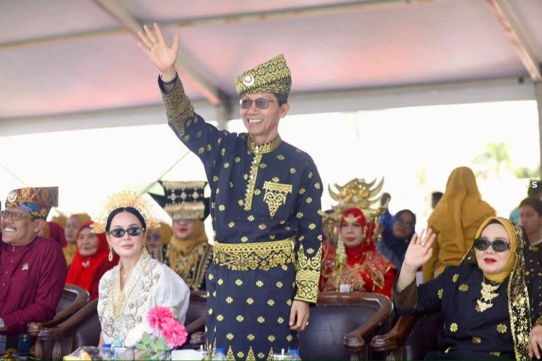 Pawai Budaya Nusantara Warnai Perayaan Hari Jadi Batam ke-196