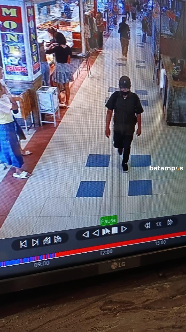 Istri Kepala Samsat Batam Center Dicopet di Mal, iPhone 16 Pro Max Raib