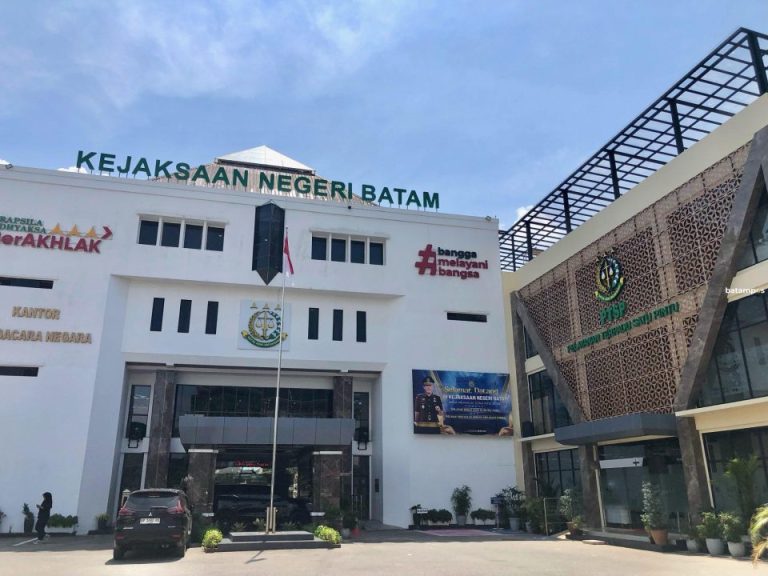 Kejari Batam Raih Predikat Zona Integritas Wilayah Bebas dari Korupsi 2025