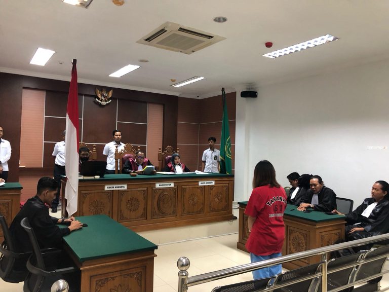 Dua Terdakwa Penyiksaan Intan Divonis Berbeda: Roslina 10 Tahun, Merliyati 2 Tahun