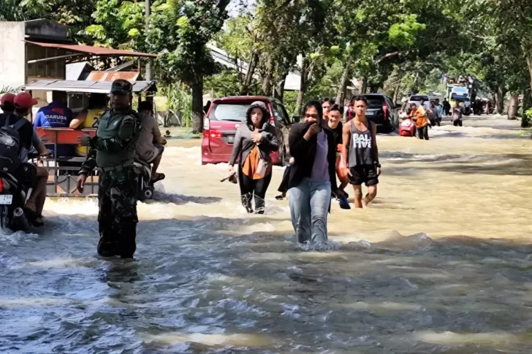 Korban Meninggal Dunia Bencana Sumatra Jadi 961 Orang