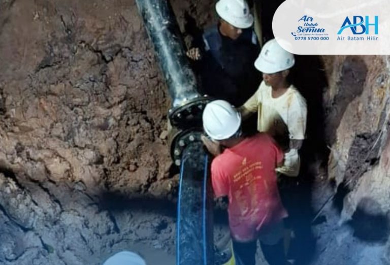 Penyambungan Pipa di Simpang Helm Rampung, Suplai Air Batam Center Berangsur Normal