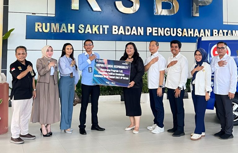 RSBP Batam Terima Bantuan CSR Mobil Ambulans dari Bank Mandiri