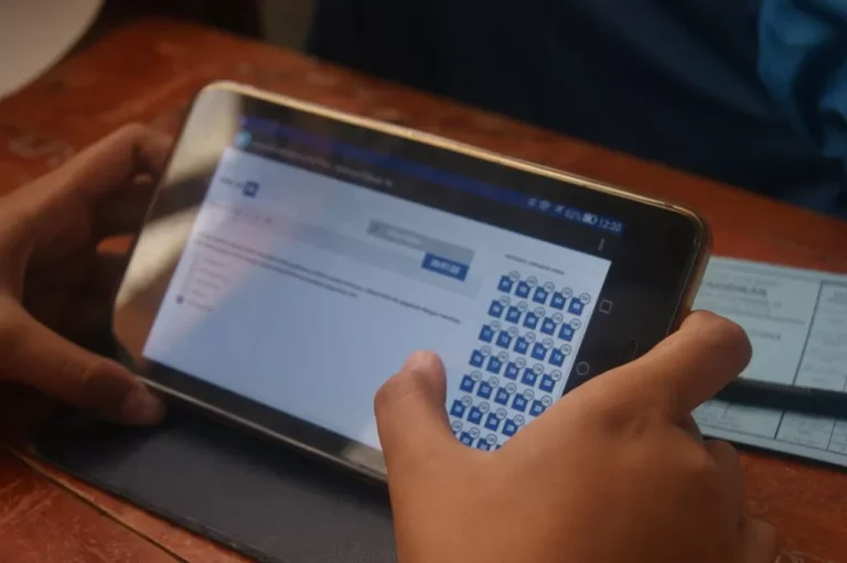 Perdana Diselenggarakan, Ujian SAS Online SMP di Batam Berjalan Lancar