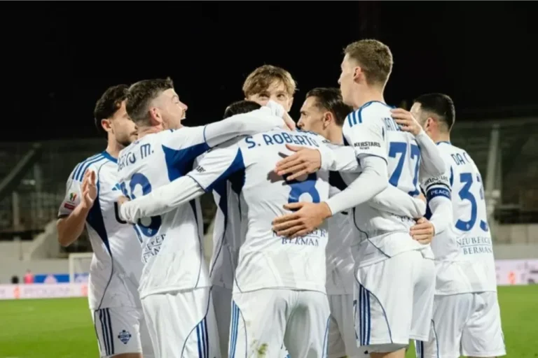 Fiorentina Dipermalukan di Kandang, Como Ukir Sejarah Piala Italia