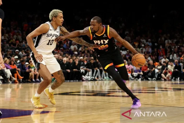 Lewati Vince Carter, Kevin Durant Tembus 10 Besar Raja Tripoin NBA