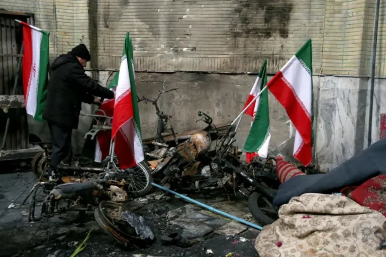 Protes Ekonomi Berujung Kerusuhan, 200 Orang Ditangkap di Iran