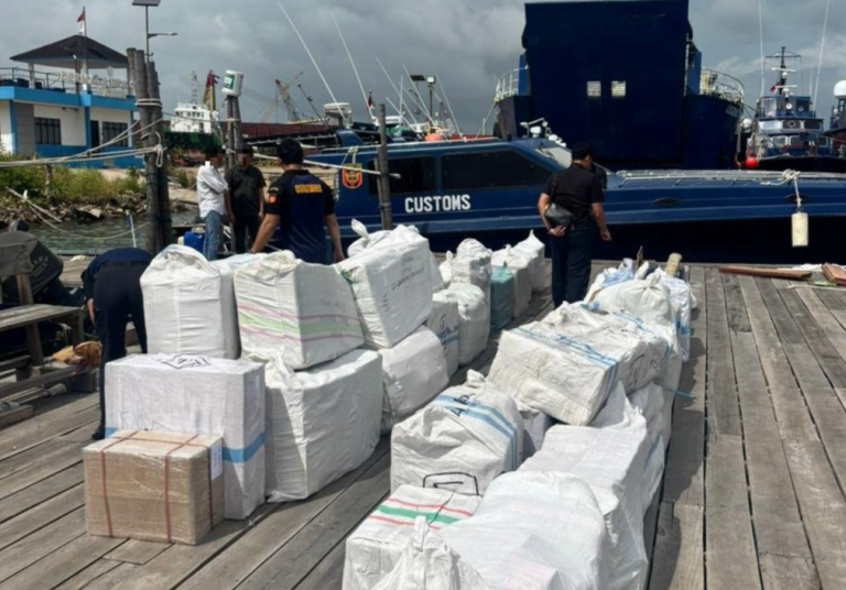 Diwarnai Aksi Kejar-kejaran, Bea Cukai Batam Gagalkan Upaya Penyelundupan Barang Kiriman