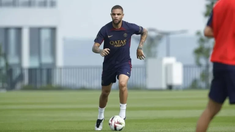 Demi Hattrick Juara, Persib Lirik Layvin Kurzawa Eks Andalan PSG