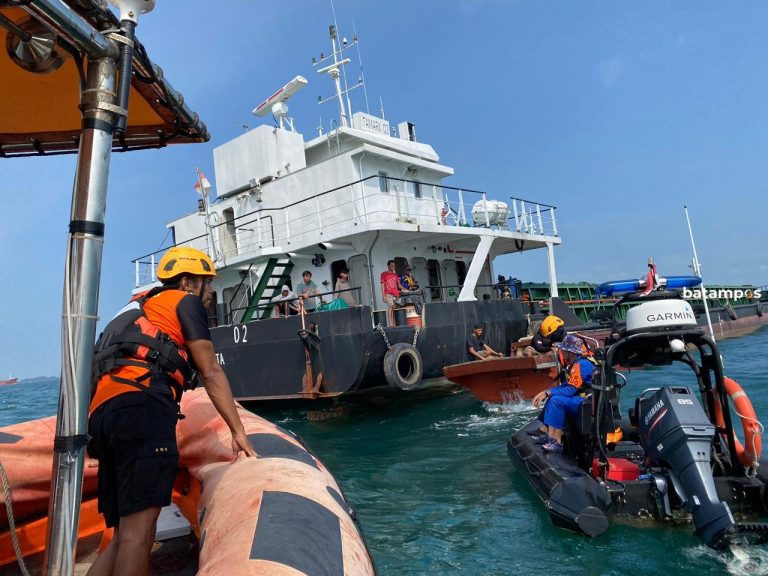 Terpeleset dari Kapal, ABK Tamark 02 Jatuh ke Laut di Tanjung Pinggir